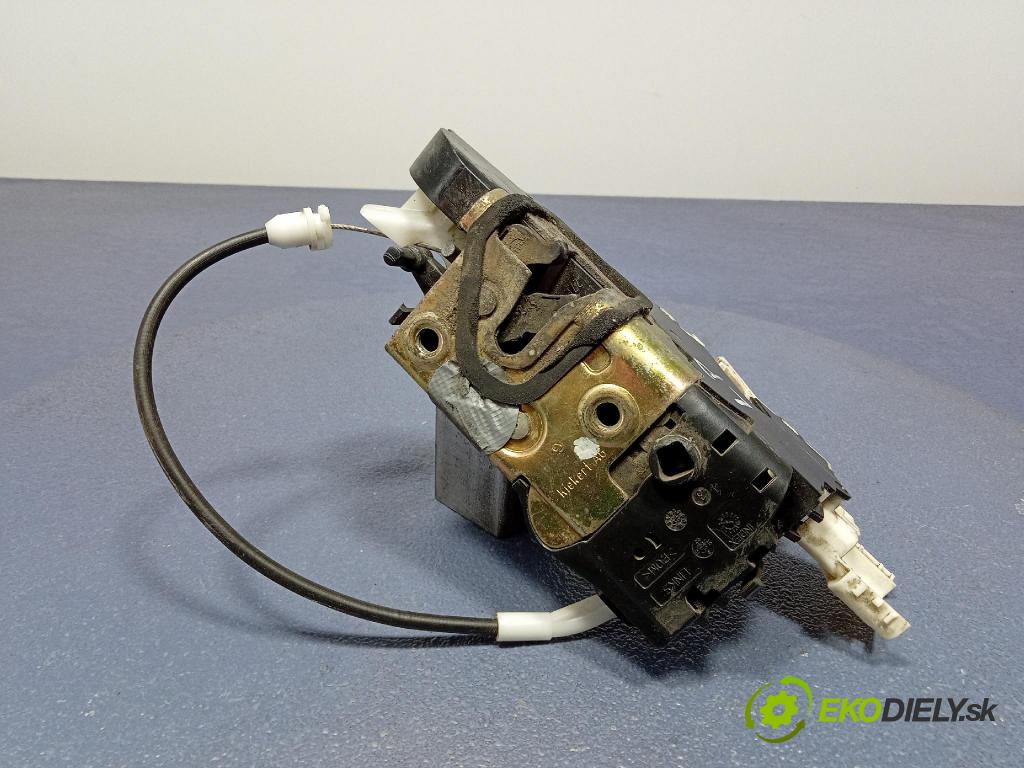 Peugeot 407 2005 zámek dveře před Levý: 9659739880