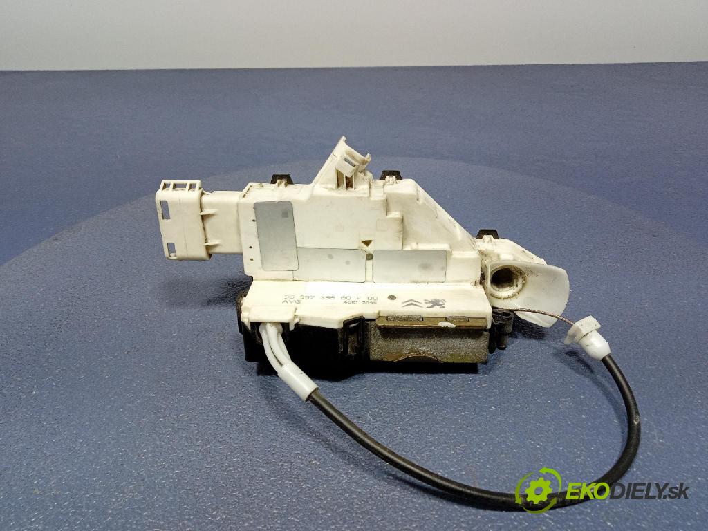 Peugeot 407 2005 zámek dveře před Levý: 9659739880