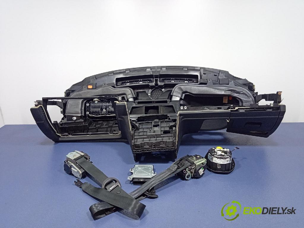 Vw Passat 2016 kokpit,přistrojova deska 3G1857003AL