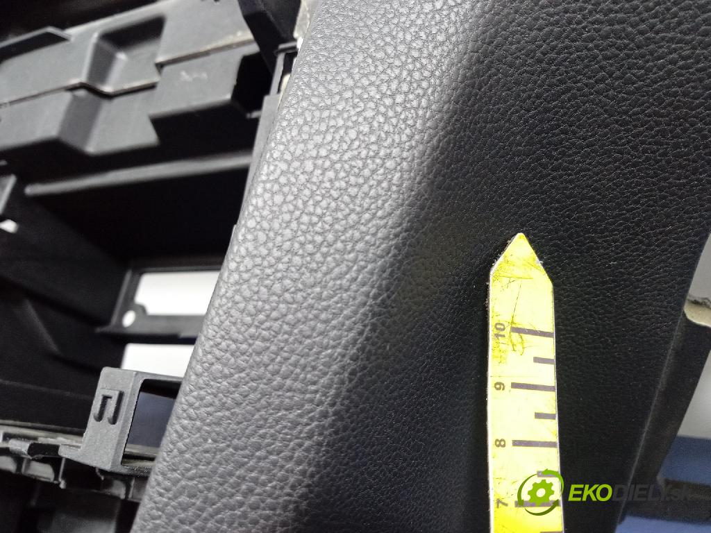Vw Passat 2016 kokpit,přistrojova deska 3G1857003AL