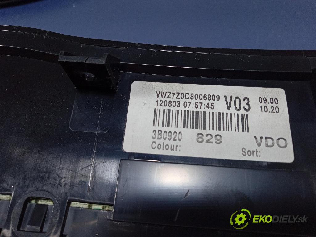 Vw Passat 2003 Přístrojová deska 3B0920829
