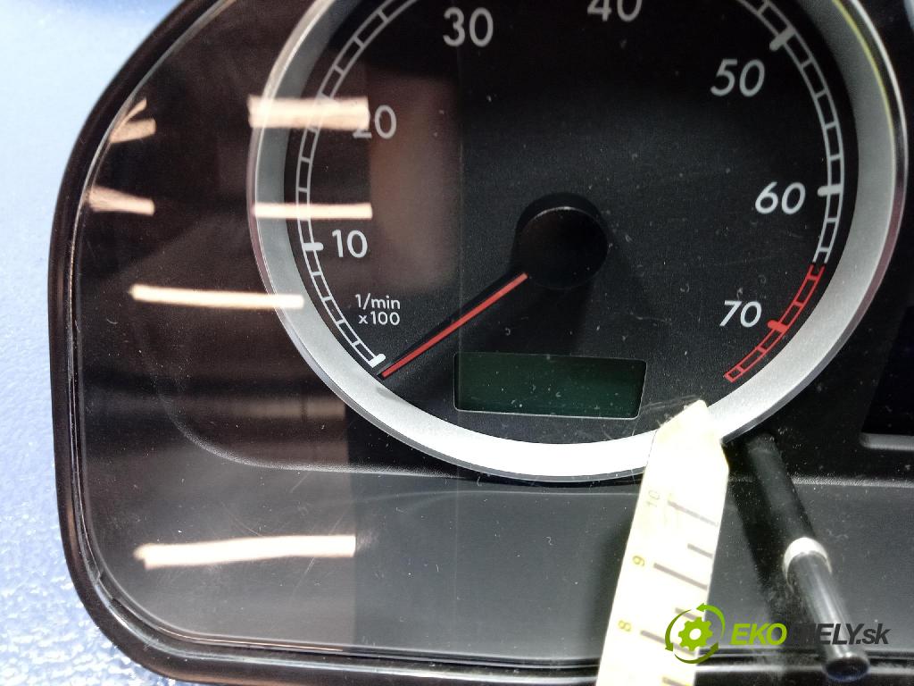 Vw Passat 2003 Přístrojová deska 3B0920829