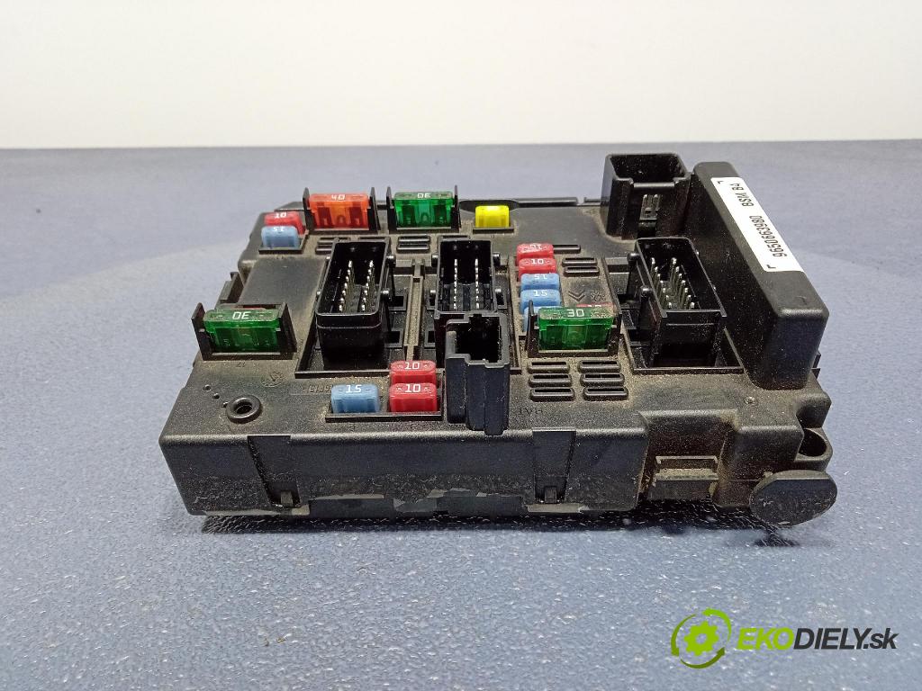 Peugeot 206 2004 skříňka Pojistky 9650663980