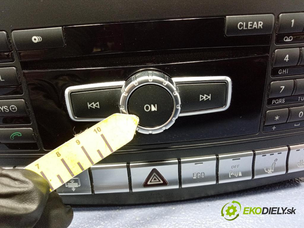 Mercedes E-klasa 2014 Radio I Navigácia: A2129007627