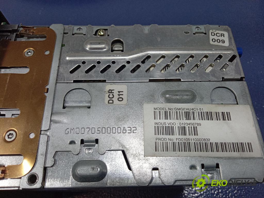 Opel Astra gtc 2005 Radio I Navigácia: 383555646