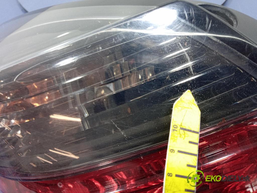 Opel Astra 2005 svetlo / reflektor zad ľavá Vonkajsia: 24451832