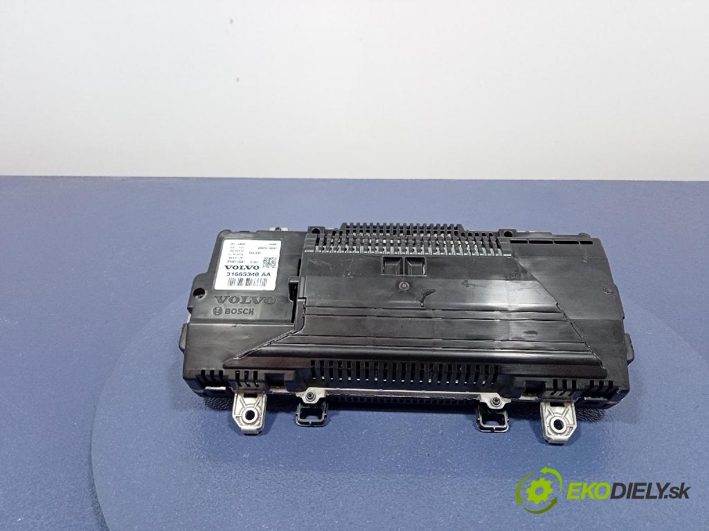 Volvo V90 2016 Přístrojová deska 31665340AA