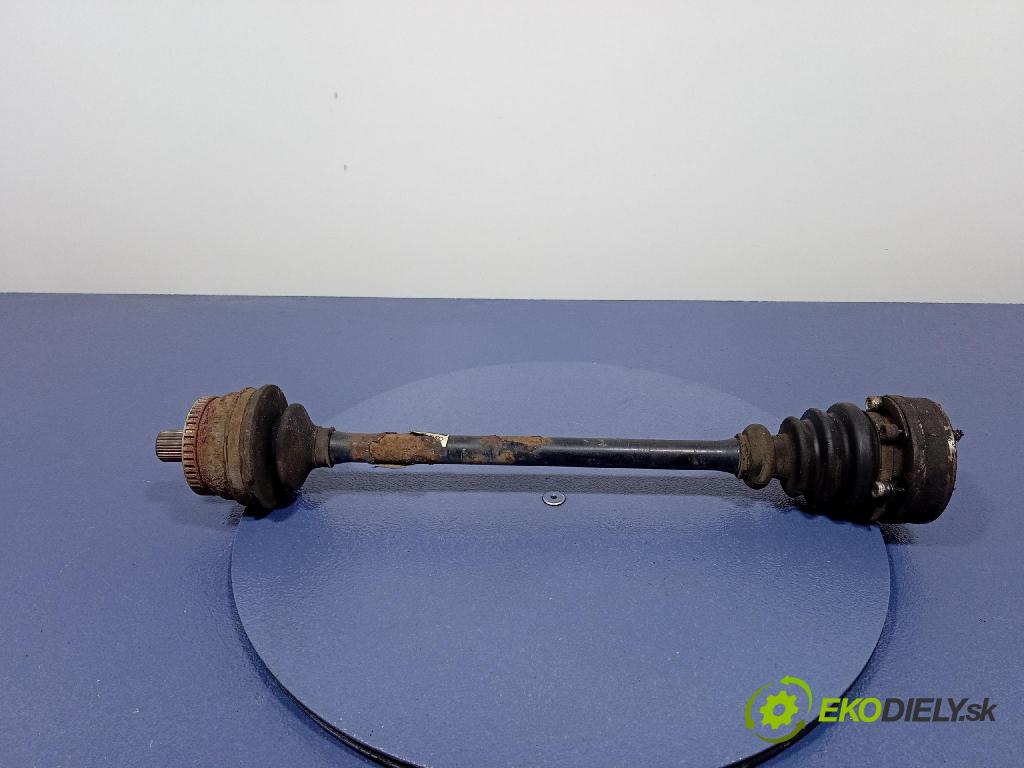 Vw Passat 2003 poloos ľavá zad 01