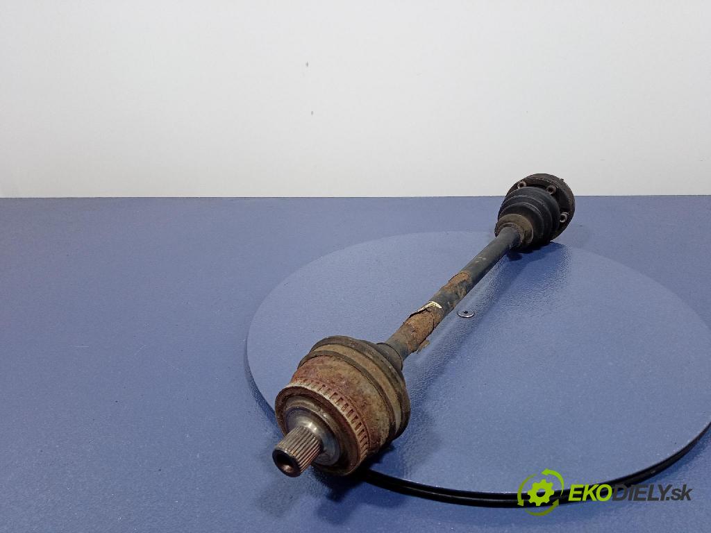Vw Passat 2003 poloos ľavá zad 01