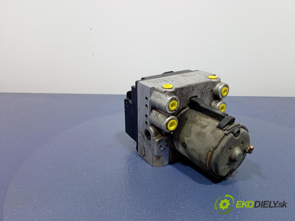 Audi A4 1996 čerpadlo ABS x 8B0614111F
