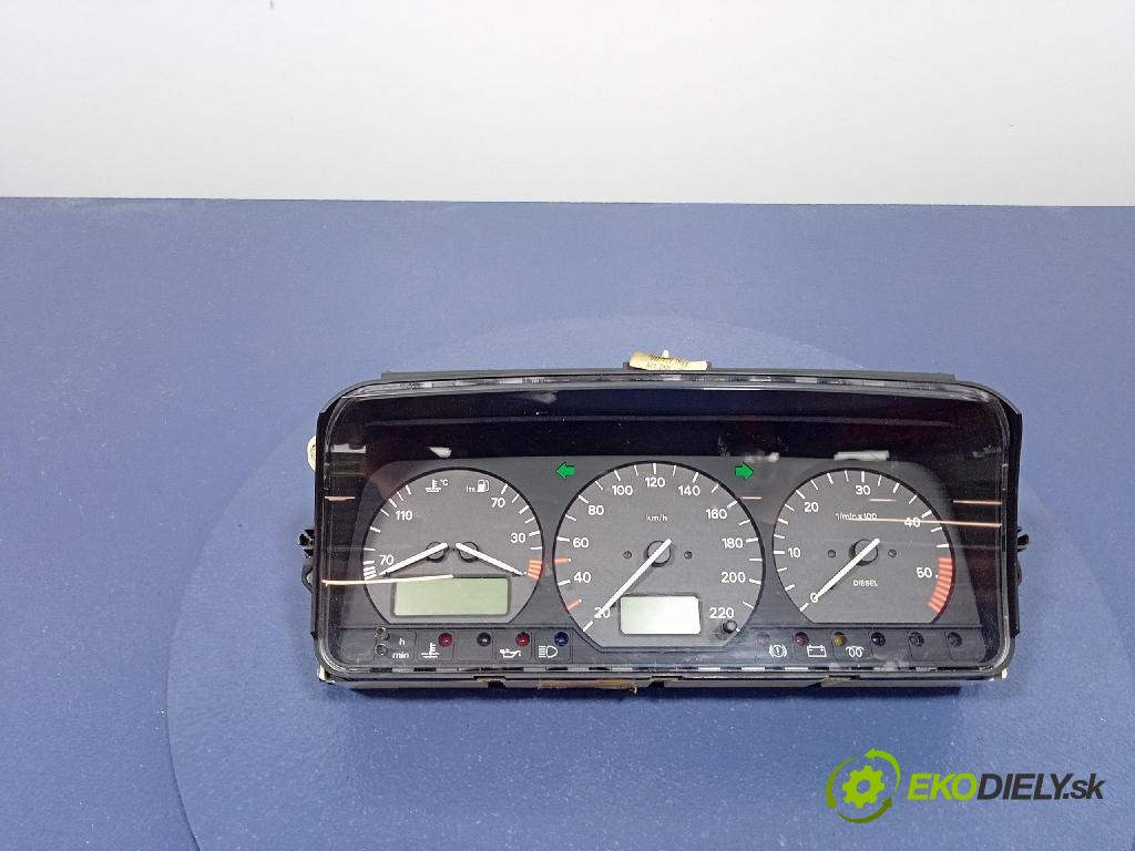 Volkswagen Passat 1.9 tdi 1995 Přístrojová deska 3A0919033R