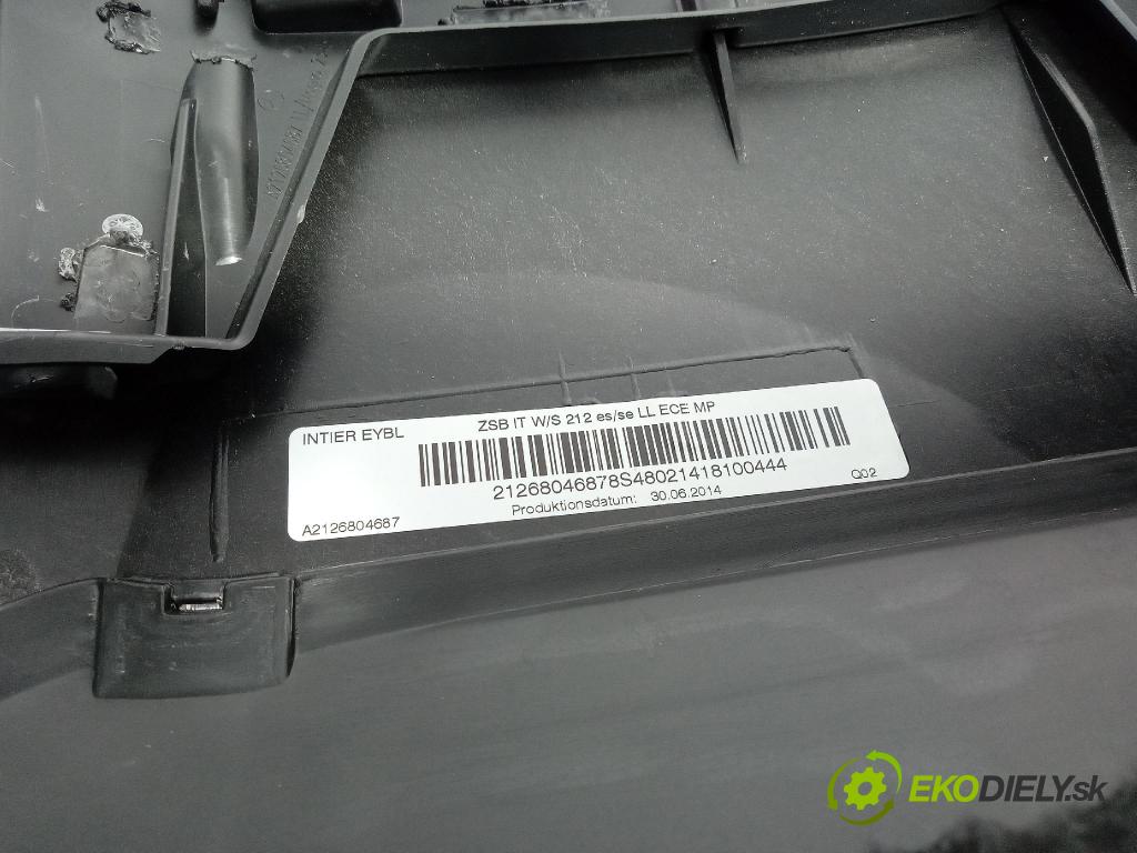 Mercedes E-klasa 2014 kokpit,přistrojova deska A2126804687