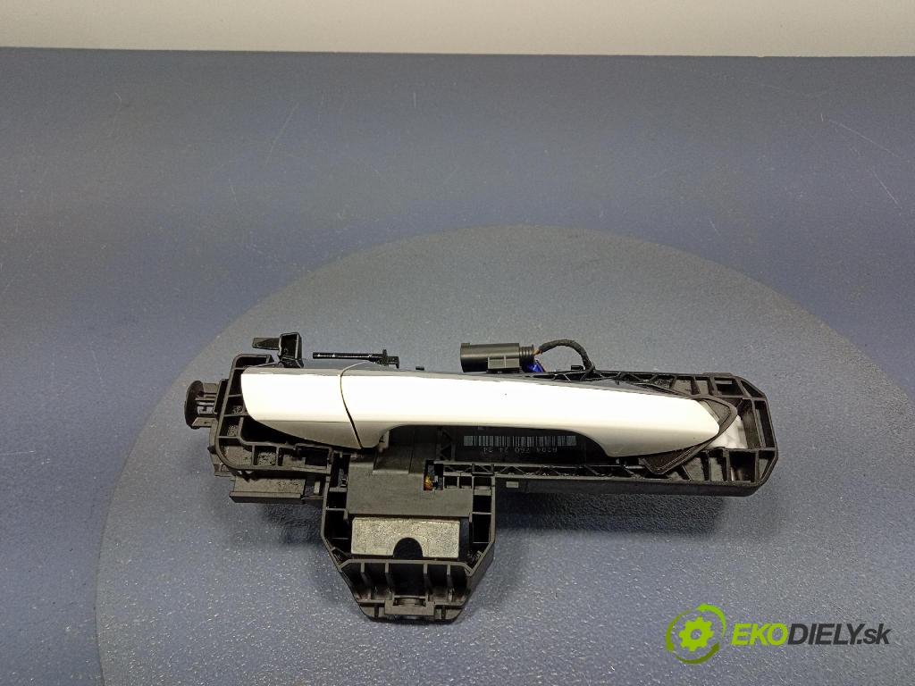 Mercedes E-klasa 2014 rukoväť Predné Prava: A2047602434