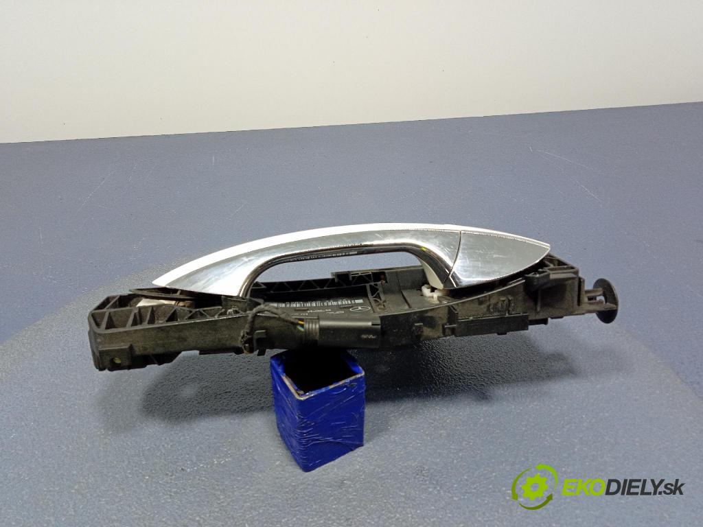 Mercedes E-klasa 2014 rukoväť Predné Prava: A2047602434