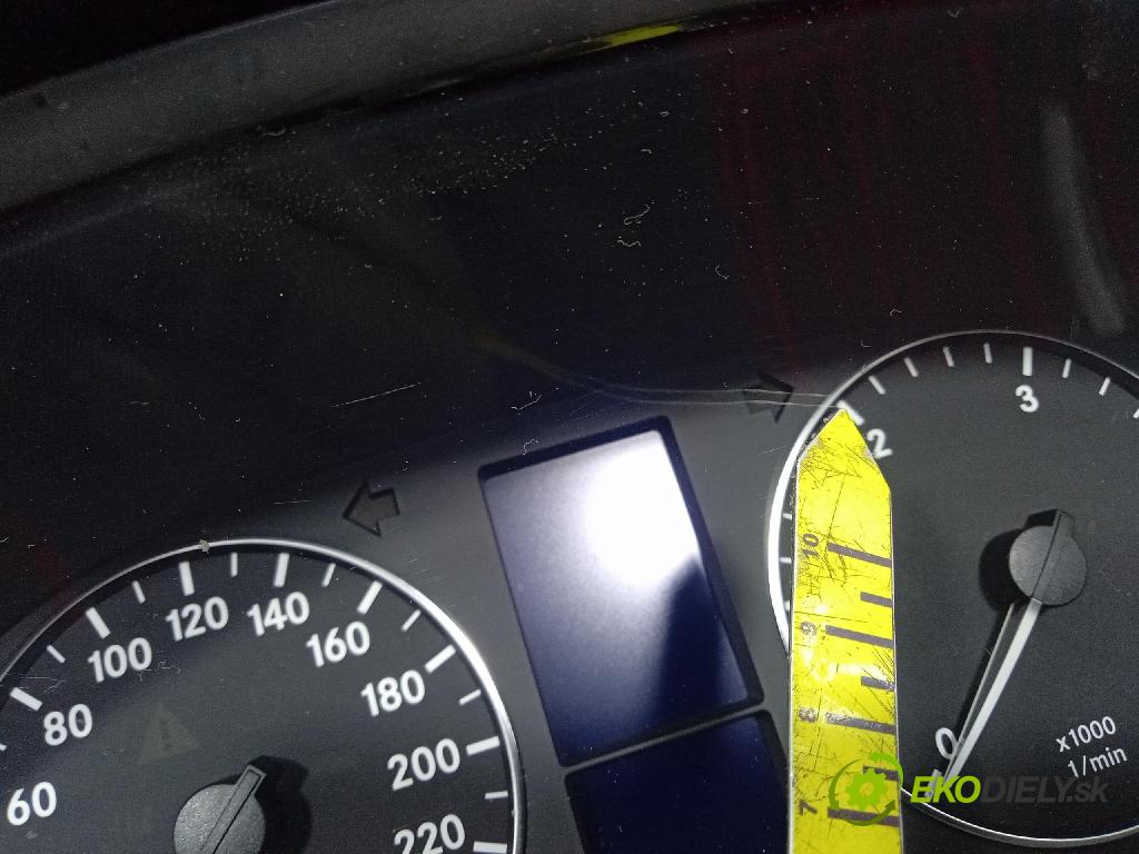Mercedes-benz A 180 2.0 cdi 2008 Přístrojová deska A1695400848