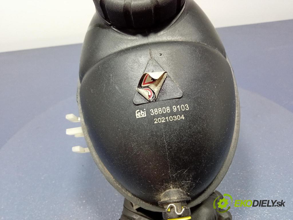 Mercedes E-klasa 2014 nádržka Kompenzačné: 388089103