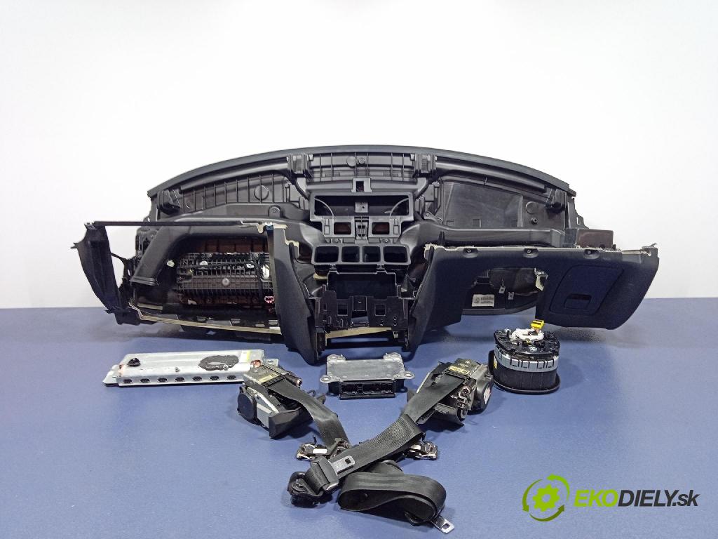 Volvo V90 2016 kokpit,přistrojova deska 039838579