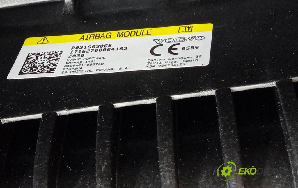 Volvo V90 2016 kokpit,přistrojova deska 039838579