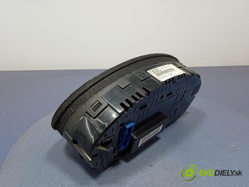 Audi A3 2004 Přístrojová deska 8P0920930F