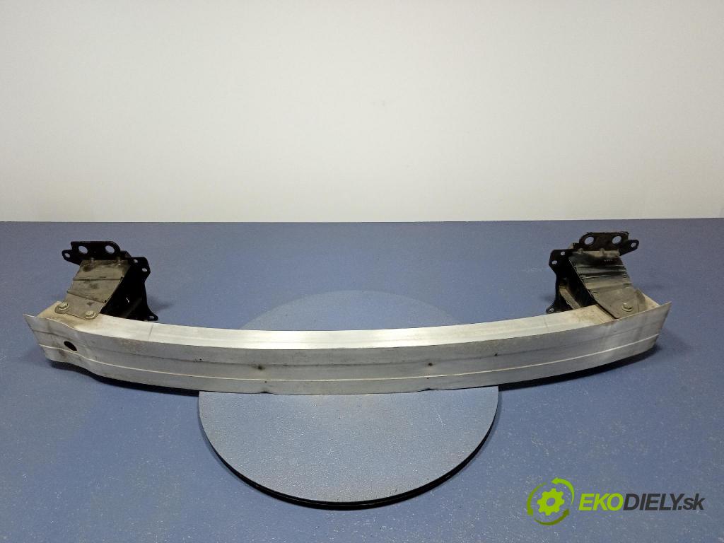 Audi A3 2004 výztuha narazník před 8P3807113A