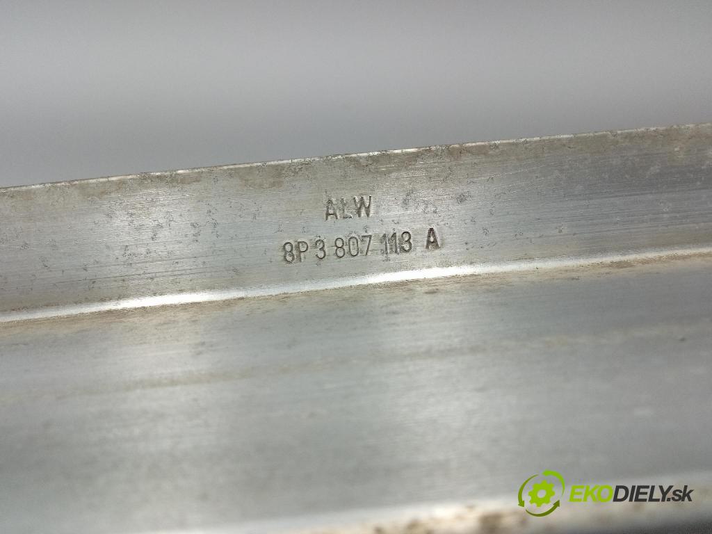 Audi A3 2004 výztuha narazník před 8P3807113A