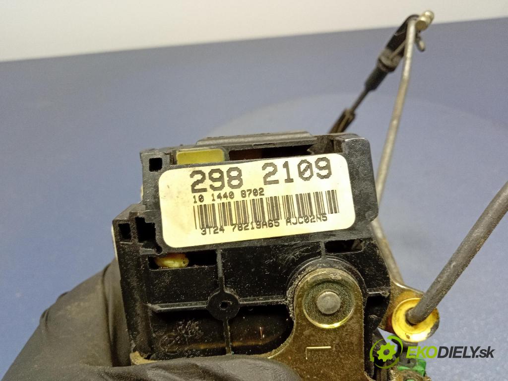 Mazda Tribute 2003 zámek dveře před Levý: 2W4A5421813AA