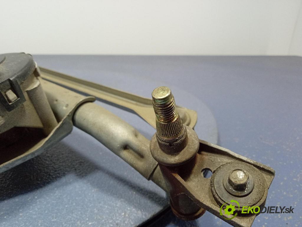 Mazda Tribute 2003 mechanismus motorek Stěrače: před 2L8417500AA