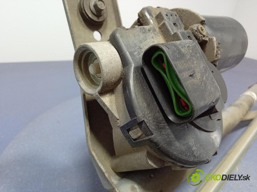Mazda Tribute 2003 mechanismus motorek Stěrače: před 2L8417500AA