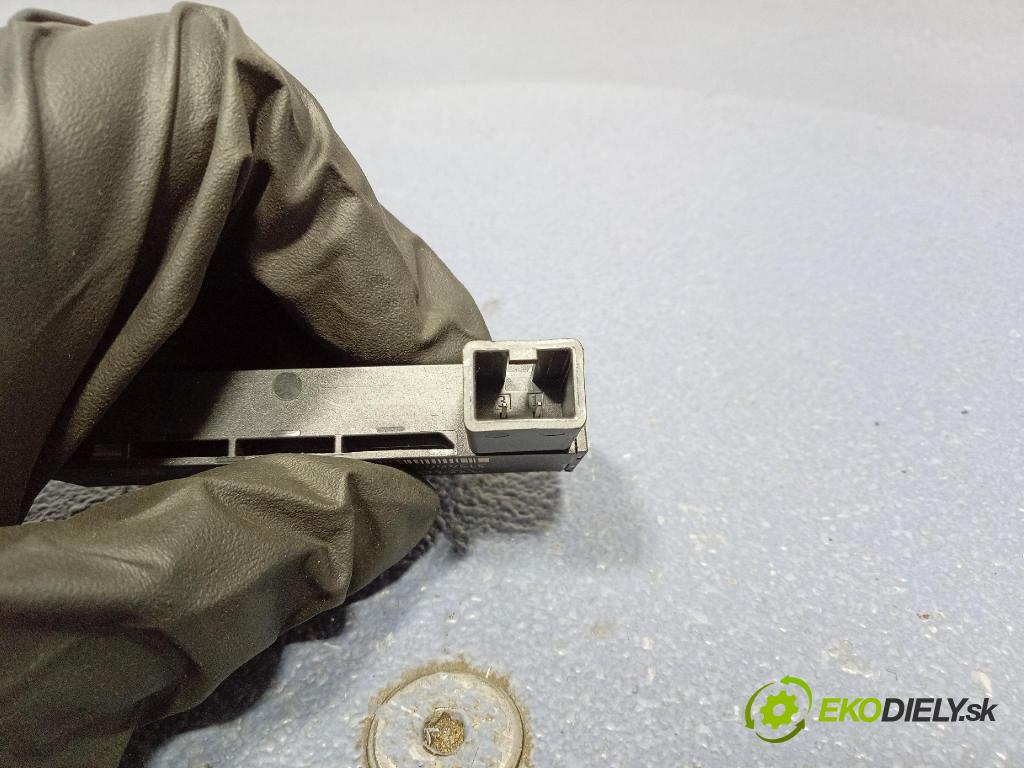 Volvo V90 2016 Zesilovač: / GPS 31346697