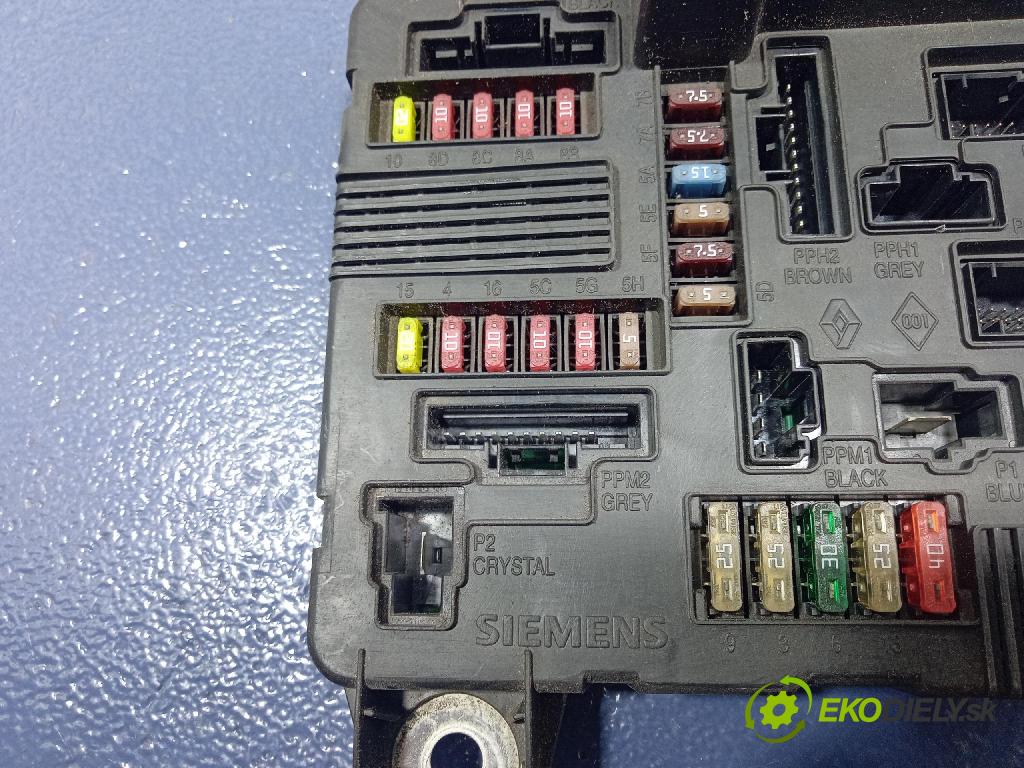 Renault Megane 2004 skrinka Poistky: 8202306032A