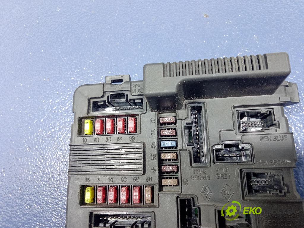 Renault Megane 2004 skrinka Poistky: 8202306032A