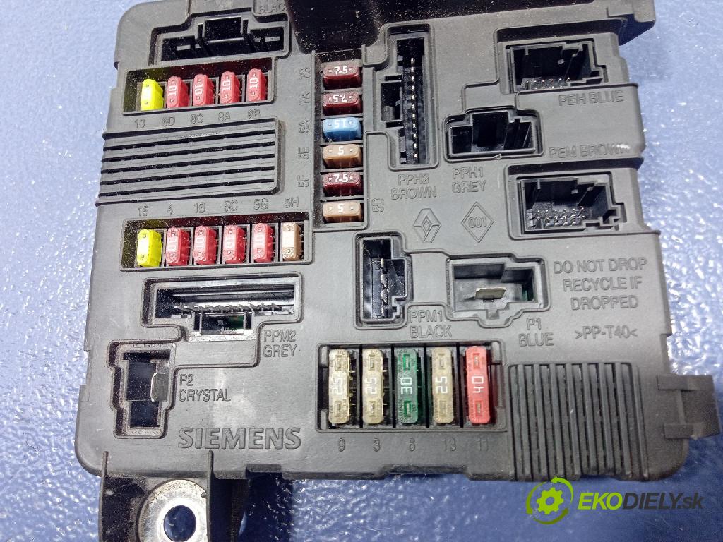 Renault Megane 2004 skrinka Poistky: 8202306032A