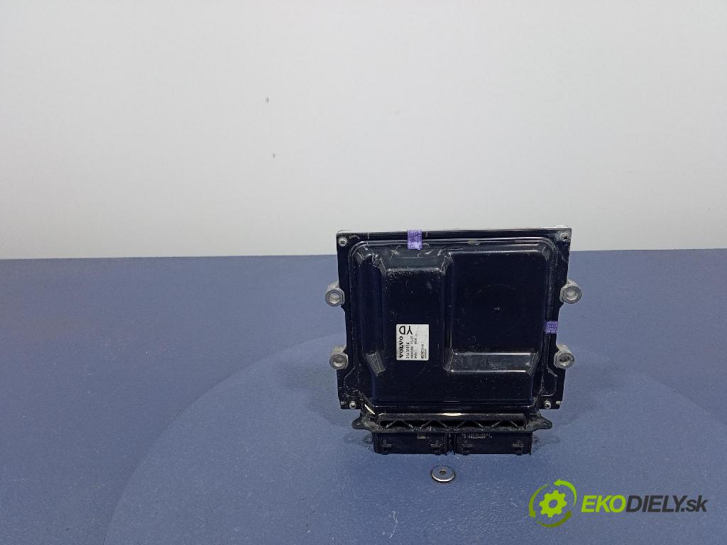 Volvo V90 2016 riadiaca jednotka Motor: 31459914
