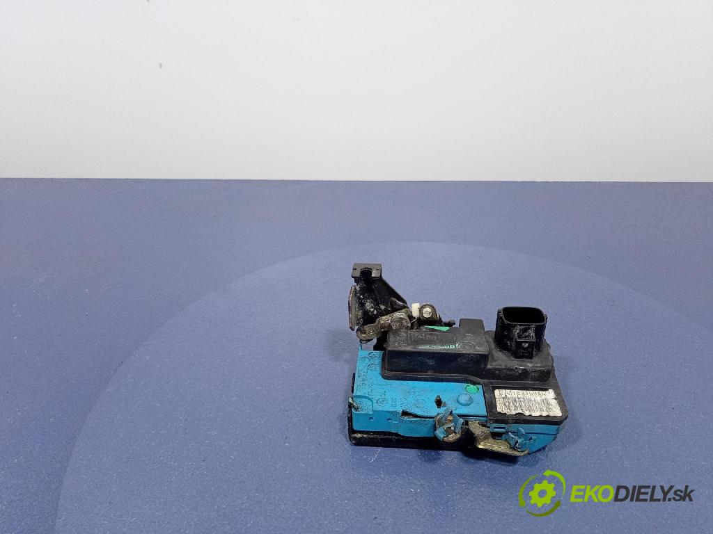 Volvo S80 2000 zámek dveře před Levý: 9141701