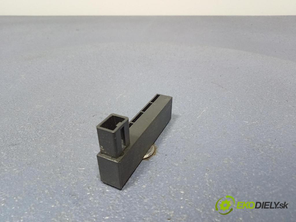 Volvo V90 2016 Zesilovač: / GPS 31346697