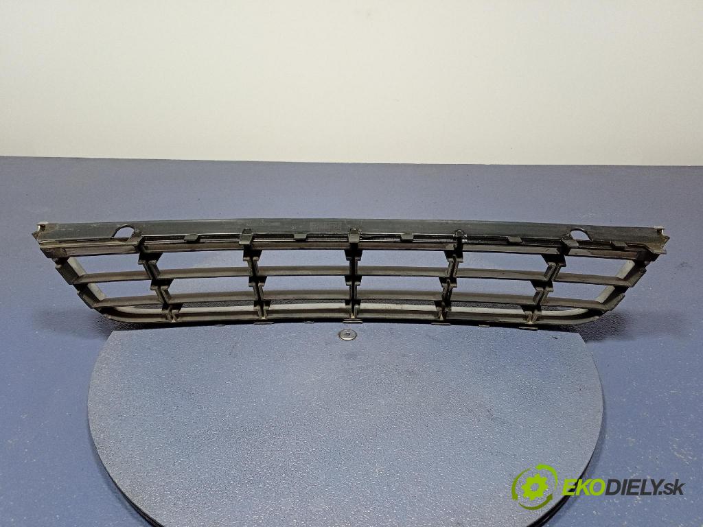 Vw Passat 2006 nárazník před 01