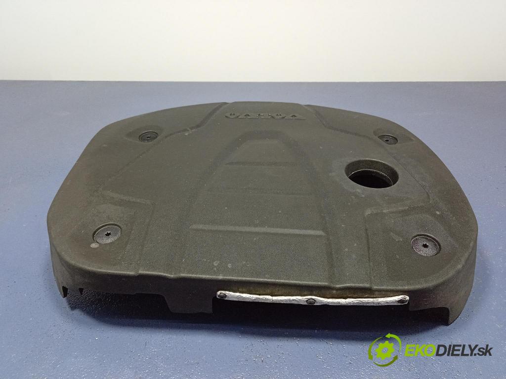 Volvo V90 2016 kryt Motor: 31338075