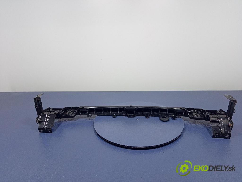 Volvo V90 2016 výztuha Čelní / stěna Přední 31651830