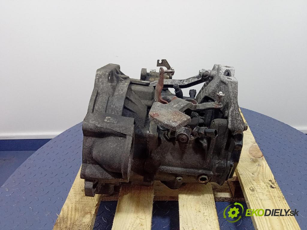 Volkswagen Golf 2004 prevodovka Manualna GQQ