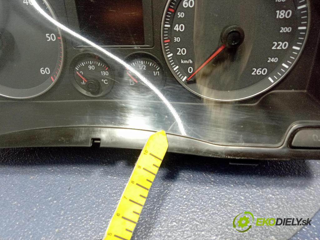 Vw Golf 2004 prístrojovka/ budíky 1K0920851H