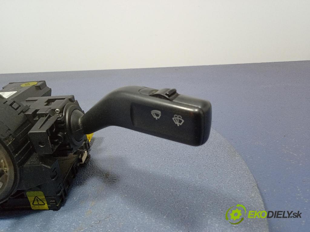 Vw Passat 2005 prepínač Komplex: 3C5953513B