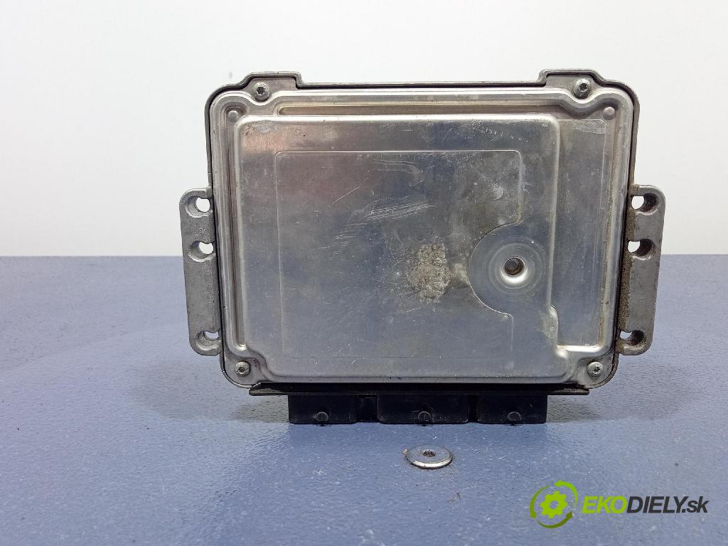 Opel Vivaro 2004 riadiaca jednotka Motor: 8200391179