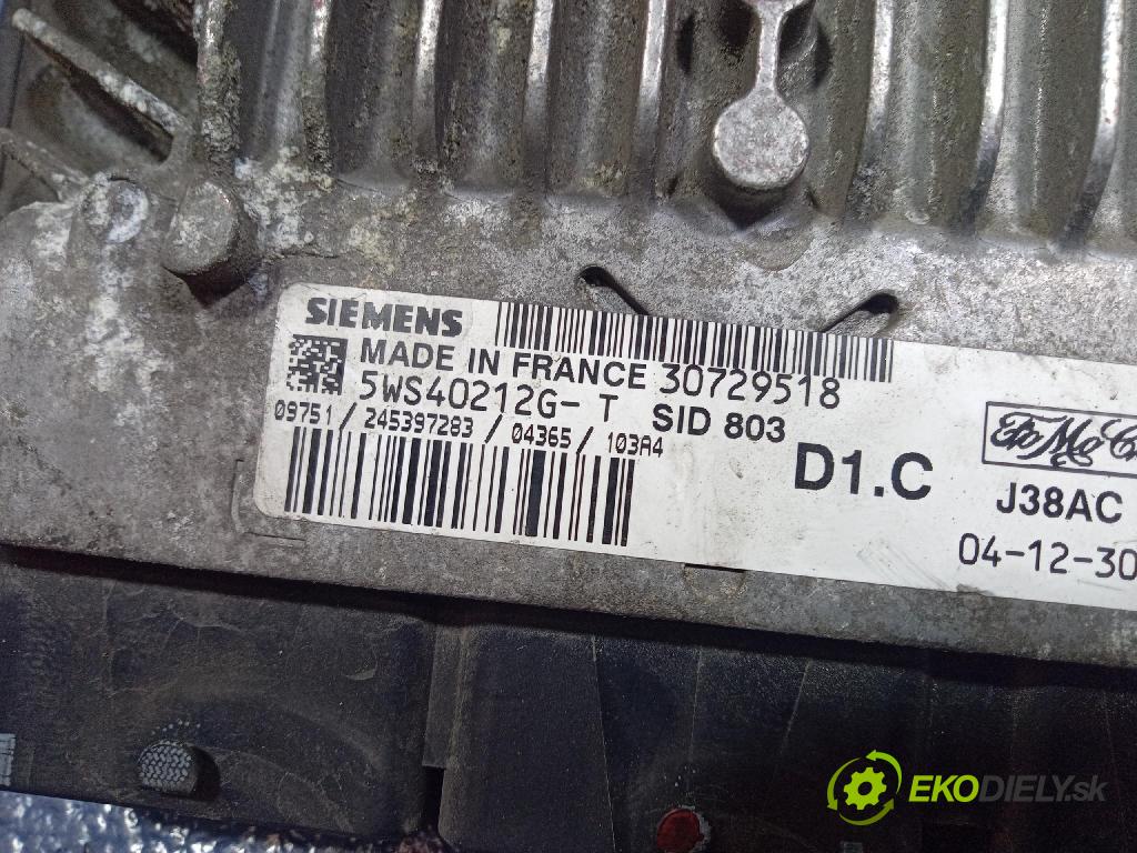 Volvo S40 2005 riadiaca jednotka Motor: 30729518