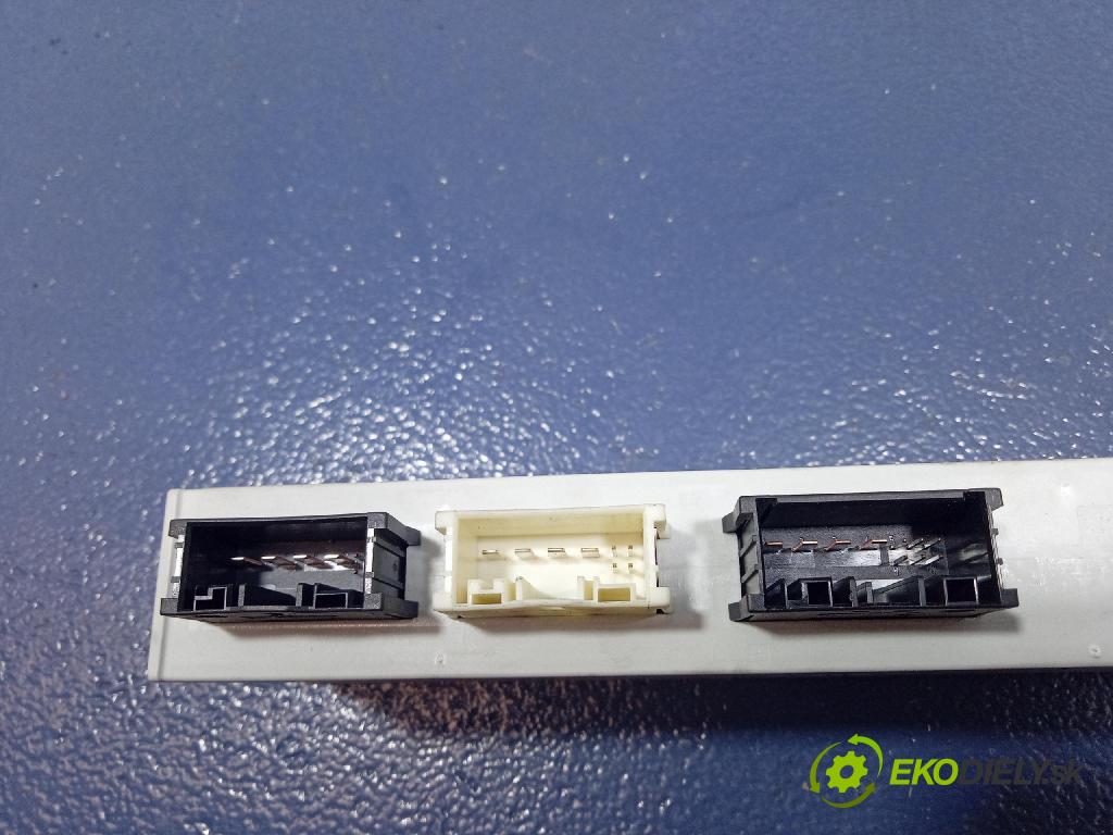 Bmw Seria 7 2010 riadiaca jednotka 7284597