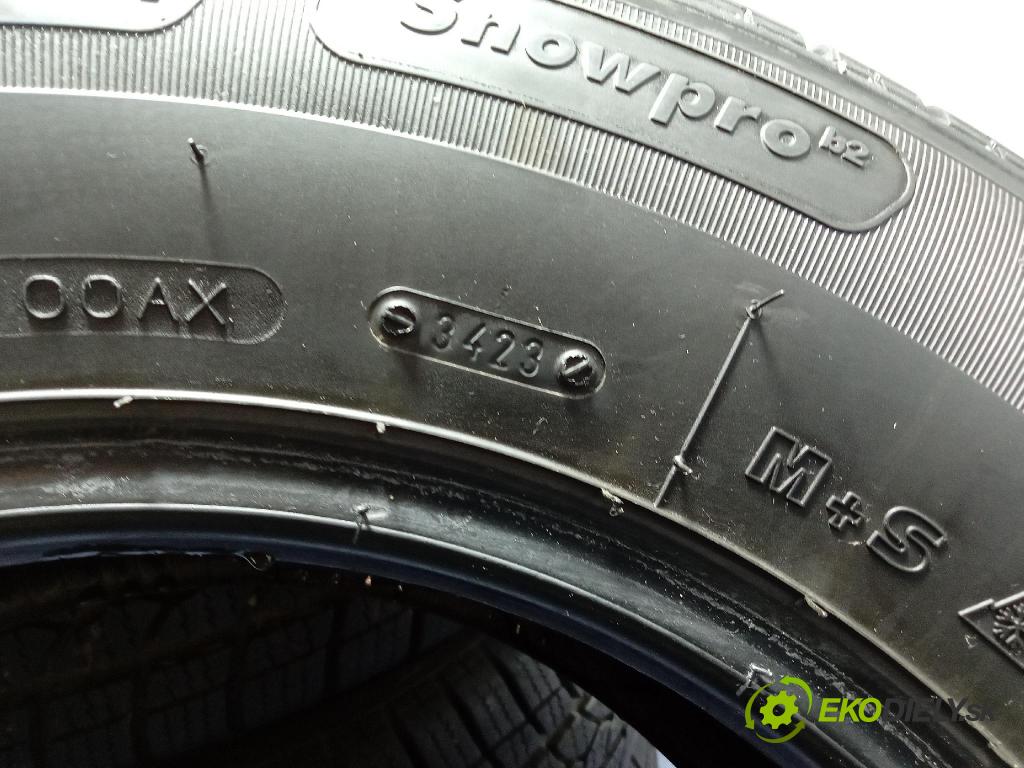 Suzuki Swift 2003 pneumatiky: Zima 296385