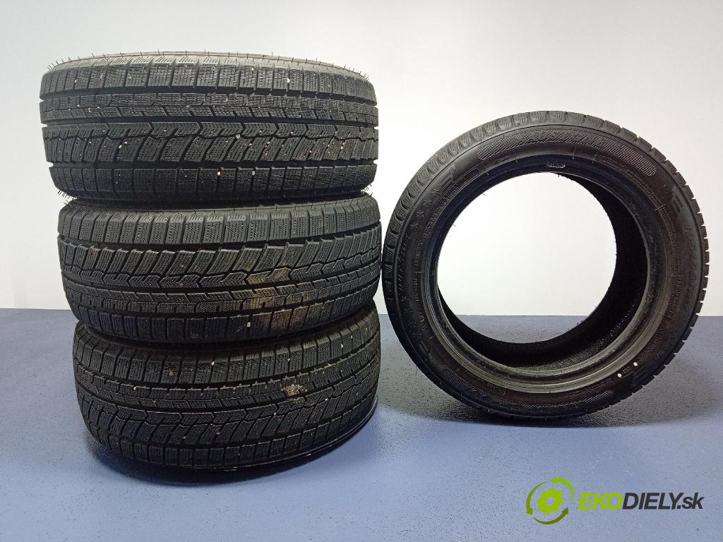 Toyota Corolla 2003 pneumatiky: Zima 6937833545481