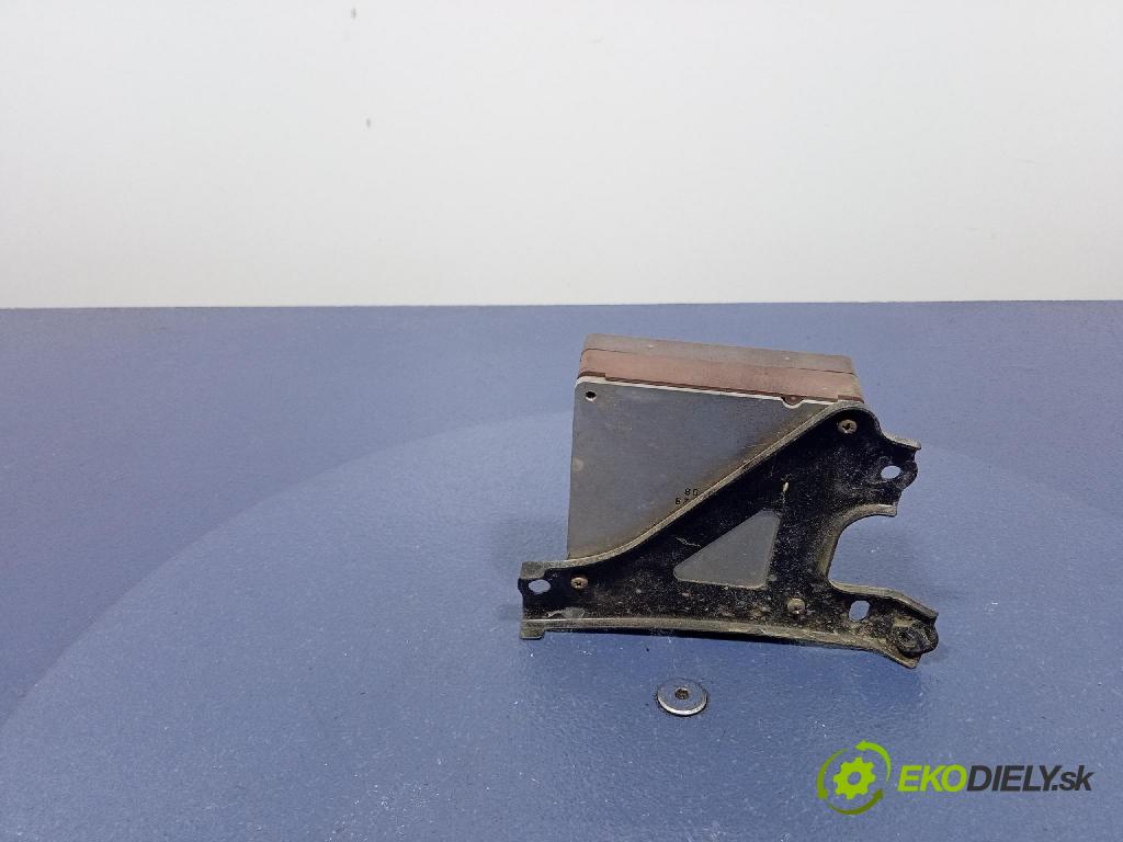 Toyota Rav4 2003 riadiaca jednotka Motor: 89871-26010