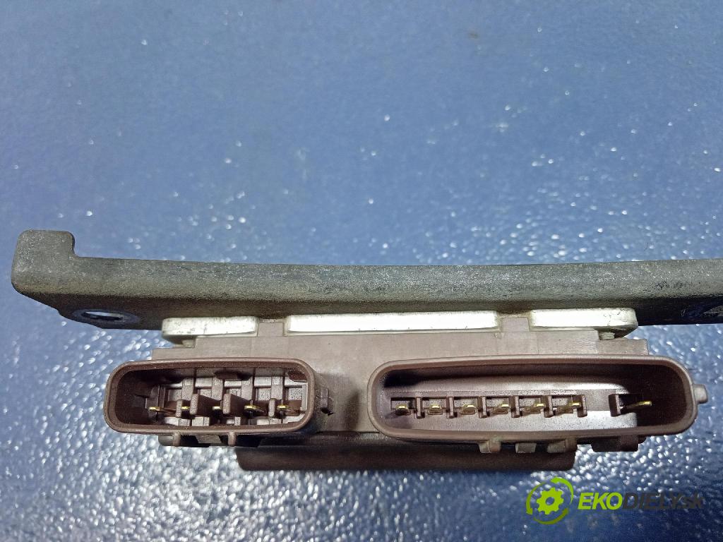 Toyota Rav4 2003 riadiaca jednotka Motor: 89871-26010