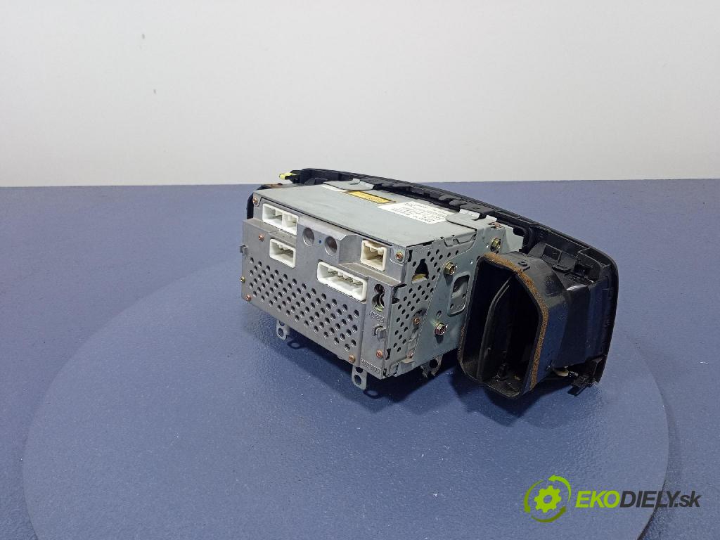Toyota Corolla 2003 Radio I Navigácia: 86120-02260