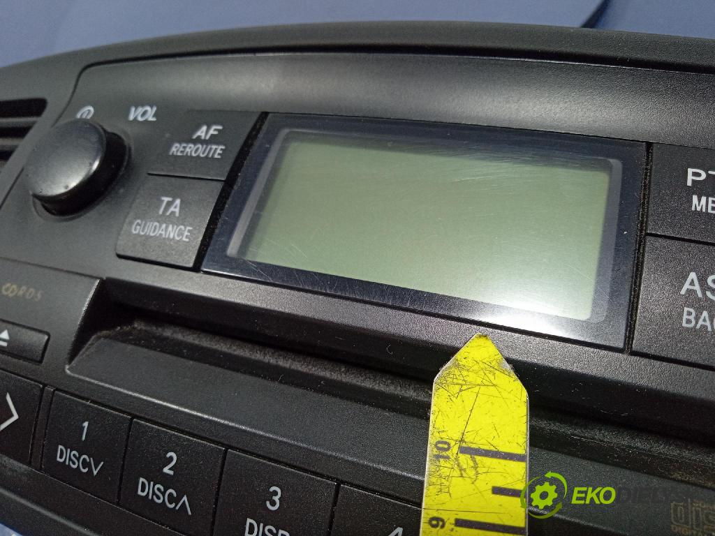 Toyota Corolla 2003 Radio I Navigácia: 86120-02260